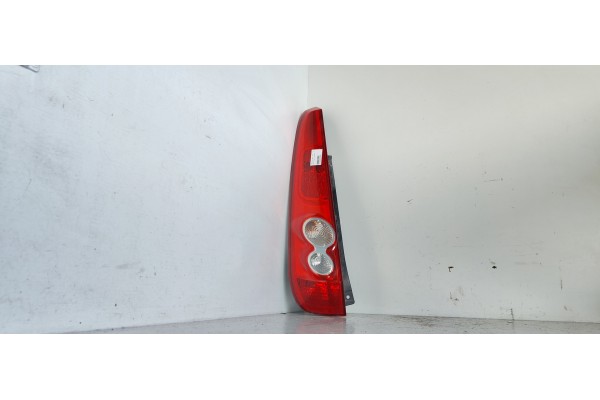 Recambio de piloto trasero izquierdo para ford fiesta (cbk) ghia referencia OEM IAM   