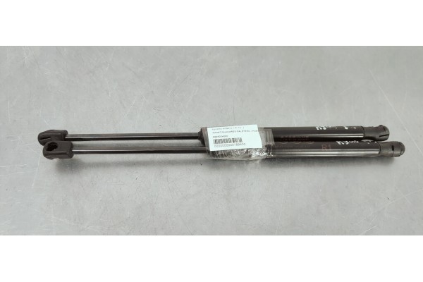 Recambio de amortiguadores maletero / porton para toyota aygo x 1.0i 72 referencia OEM IAM 689500H050  