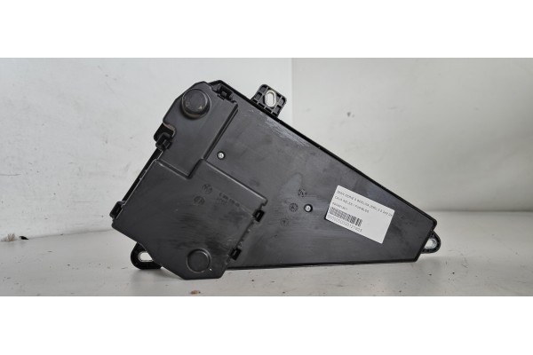 Recambio de caja reles / fusibles para bmw serie 5 berlina (e60) 2.5 24v cat referencia OEM IAM 690661901  