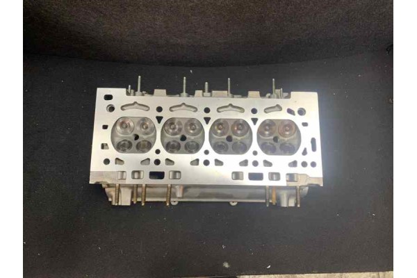 Recambio de culata para citroen c4 berlina referencia OEM IAM 9656769580  