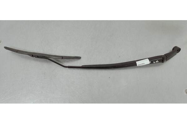 Recambio de brazo limpia delantero derecho para toyota aygo x 1.0i 72 referencia OEM IAM   