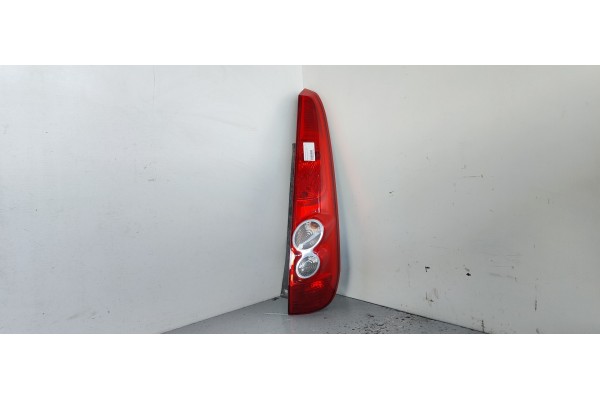 Recambio de piloto trasero derecho para ford fiesta (cbk) 1.3 cat referencia OEM IAM   