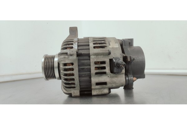Recambio de alternador para kia cerato 2.0 lx crdi berlina (4-ptas.) referencia OEM IAM 3730027012  