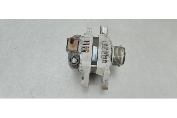 Recambio de alternador para toyota aygo x 1.0i 72 referencia OEM IAM 270600Q160  