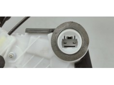 Recambio de cerradura puerta delantera derecha para toyota aygo x 1.0i 72 referencia OEM IAM M7319450M6  