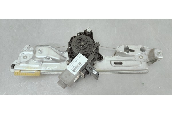 Recambio de elevalunas trasero izquierdo para renault megane iv berlina 5p 1.2i turbo 130 referencia OEM IAM 430106F0  