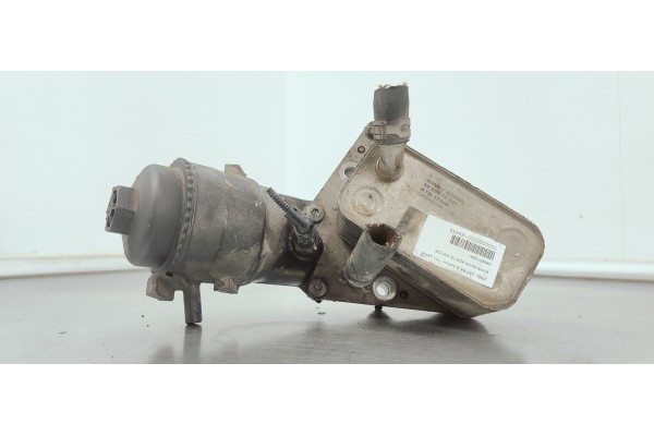 Recambio de enfriador aceite motor para opel zafira b edition ´´111 jahre´´ referencia OEM IAM 5989070241  