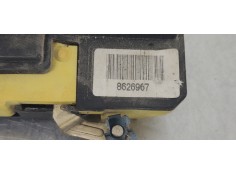 Recambio de cerradura puerta trasera izquierda para volvo v70 familiar 2.4 diesel cat referencia OEM IAM 8626967  