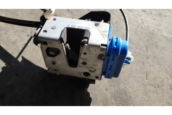 Recambio de cerradura puerta trasera derecha para audi a8 (d2) 4.2 v8 32v referencia OEM IAM 4D0839016A  