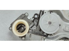 Recambio de elevalunas delantero izquierdo para toyota auris 1.4d4d 90 fap referencia OEM IAM 8570202020  