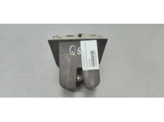 CERRADURA MALETERO / PORTON 8R0827505 