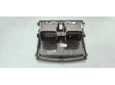 Recambio de rejilla aireadora para toyota auris 1.4d4d 90 fap referencia OEM IAM 5567002100  