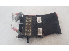 Recambio de caja reles / fusibles para renault megane iv berlina 5p megane iv berlina fase 1 referencia OEM IAM 241148160R  