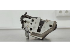 Recambio de cerradura puerta trasera derecha para toyota auris 1.4d4d 90 fap referencia OEM IAM   