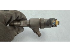 Recambio de inyector para opel corsa c referencia OEM IAM 0445110083  