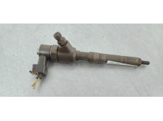 Recambio de inyector para opel corsa c referencia OEM IAM 0445110083  