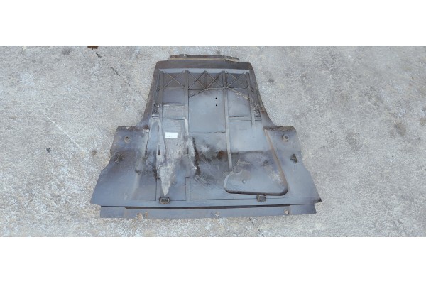 Recambio de cubrecarter para renault scenic ii referencia OEM IAM 8200115689  