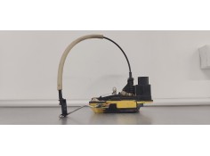 Recambio de cerradura puerta trasera derecha para volvo v70 familiar 2.4 diesel cat referencia OEM IAM 8626968  