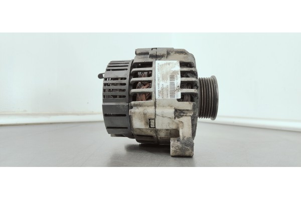 Recambio de alternador para audi a6 avant (4b5) referencia OEM IAM 059903015G  