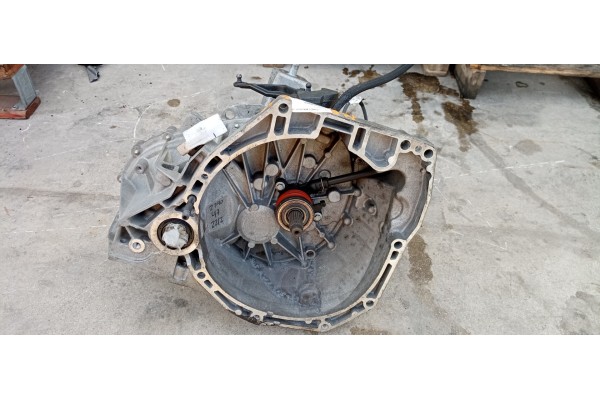 Recambio de caja cambios para renault megane iv berlina 5p 1.2i turbo 130 referencia OEM IAM TL4087  