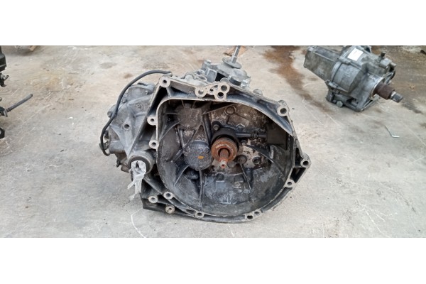 Recambio de caja cambios para peugeot 5008 1.6 hdi 110 fap referencia OEM IAM 20EA06  