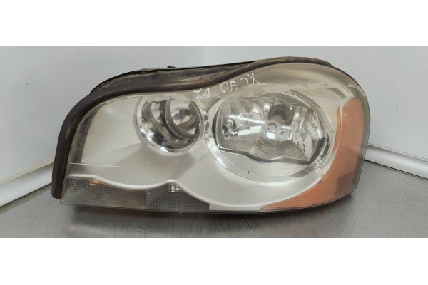 Recambio de faro izquierdo para volvo xc90 2.4 d5 163 4x4 referencia OEM IAM 30698813  