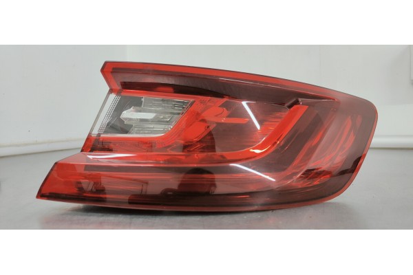 Recambio de piloto trasero derecho para renault megane iv berlina 5p 1.2i turbo 130 referencia OEM IAM 265509578R  