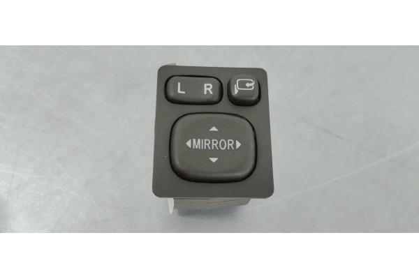 Recambio de mando retrovisor para toyota auris 1.4d4d 90 fap referencia OEM IAM 183639  