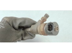 Recambio de inyector para toyota auris luna+ referencia OEM IAM 0445110227  