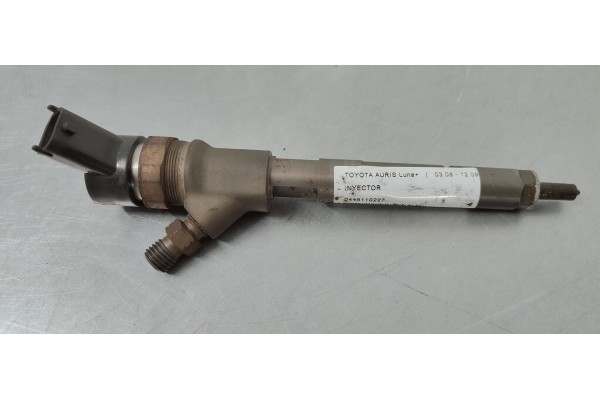 Recambio de inyector para toyota auris luna+ referencia OEM IAM 0445110227  