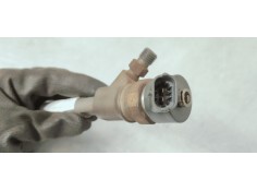 Recambio de inyector para toyota auris luna+ referencia OEM IAM 0445110227  