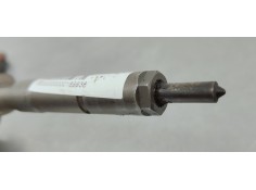 Recambio de inyector para toyota auris luna+ referencia OEM IAM 0445110227  