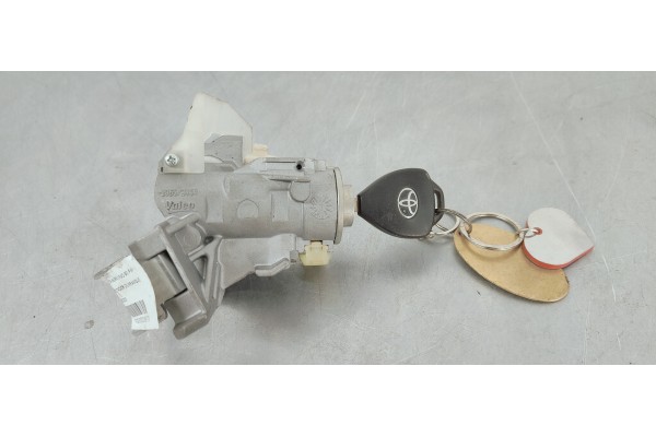 Recambio de conmutador de arranque para toyota auris 1.4d4d 90 fap referencia OEM IAM 450200203  
