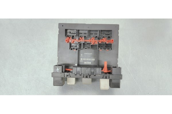 Recambio de caja reles / fusibles para volkswagen golf v berlina (1k1) 1.9 tdi 105 referencia OEM IAM 3C0937049E  