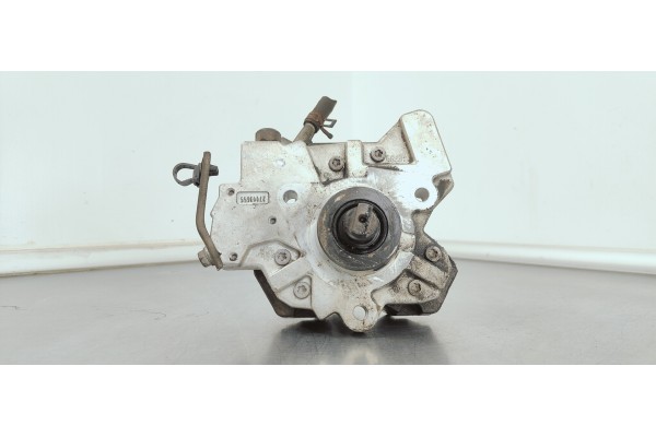 Recambio de bomba inyeccion para toyota auris luna+ referencia OEM IAM 0445010105  