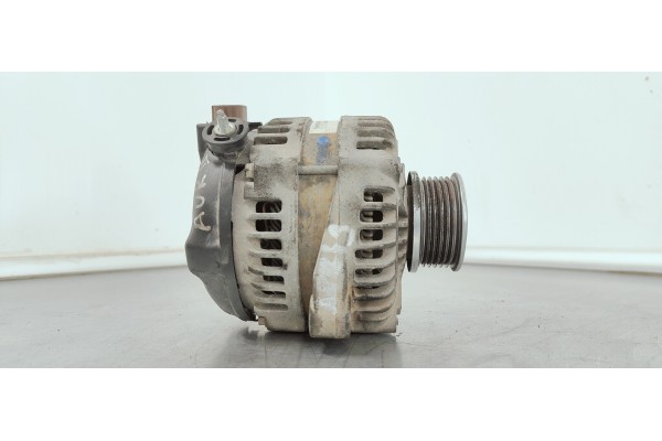 Recambio de alternador para toyota auris 1.4d4d 90 fap referencia OEM IAM 270600N040  