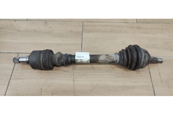 Recambio de transmision delantera izquierda para citroen c4 grand picasso exclusive plus referencia OEM IAM 9637117780  