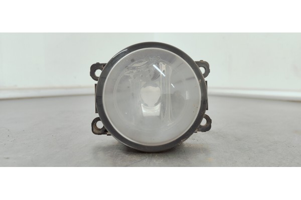 Recambio de faro antiniebla derecho para renault scenic ii emotion referencia OEM IAM 8200074008  