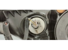 Recambio de faro izquierdo para toyota auris 1.6 i 132 referencia OEM IAM 8115002E21  