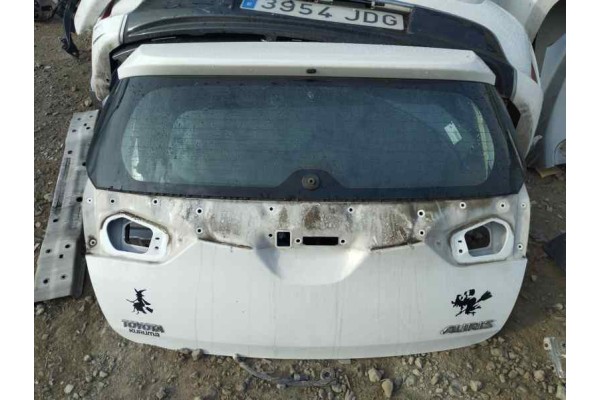 Recambio de porton trasero para toyota auris 1.6 i 132 referencia OEM IAM   