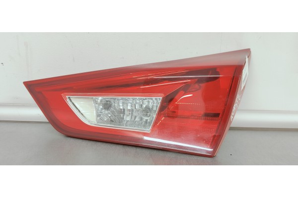 Recambio de piloto trasero derecho interior para toyota auris 1.6 i 132 referencia OEM IAM   