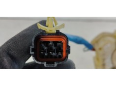 Recambio de cerradura puerta trasera derecha para kia sorento 2.5 crdi cat referencia OEM IAM 021016  