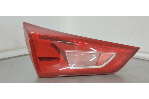 Recambio de piloto trasero izquierdo interior para toyota auris 1.6 i 132 referencia OEM IAM   