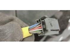 Recambio de retrovisor izquierdo para renault captur 1.5 dci 90 fap referencia OEM IAM   