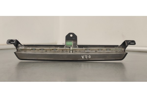 Recambio de luz central de freno para volvo v70 familiar 2.4 diesel cat referencia OEM IAM 9154505  
