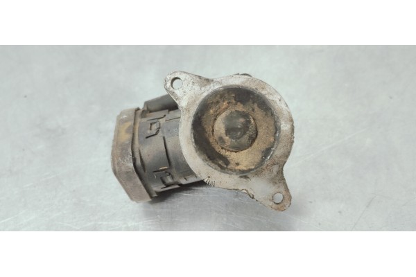 Recambio de valvula egr para mercedes-benz clase c (w203) berlina referencia OEM IAM A646140  