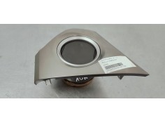 Recambio de rejilla aireadora para toyota auris 1.6 i 132 referencia OEM IAM 20733  