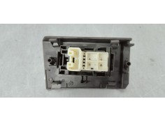 Recambio de mando elevalunas trasero derecho para toyota auris 1.6 i 132 referencia OEM IAM 7427102630  