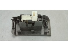 Recambio de mando elevalunas trasero izquierdo para toyota auris 1.6 i 132 referencia OEM IAM 7427202630  