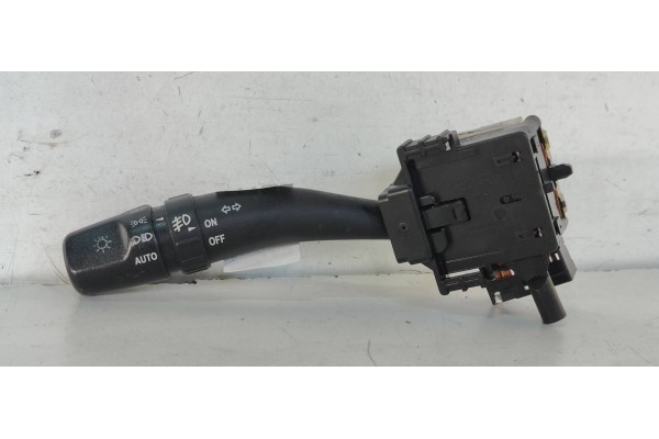 Recambio de mando luces para kia carnival 2.9 crdi cat referencia OEM IAM 934104D200  